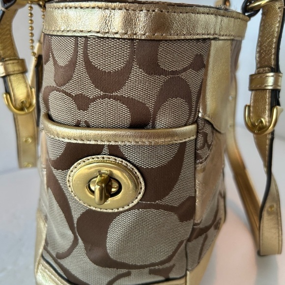 Coach NWOT Mosaic Patchwork Medium Tote - Picture 8 of 11